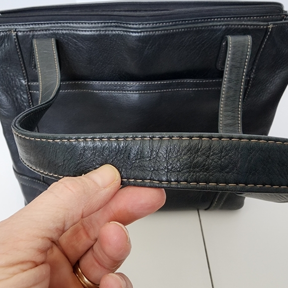 Levenger Black Pebble Leather Briefcase Computer Bag with Shoulder Straps - Picture 11 of 13